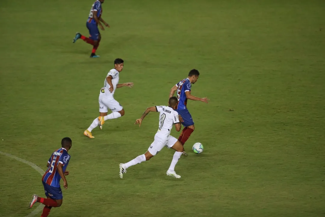 O tricolor aproveitou bem o contra-ataque no segundo tempo e conseguiu sair vitorioso na partida | Adilton Venegeroles | Ag. A TARDE