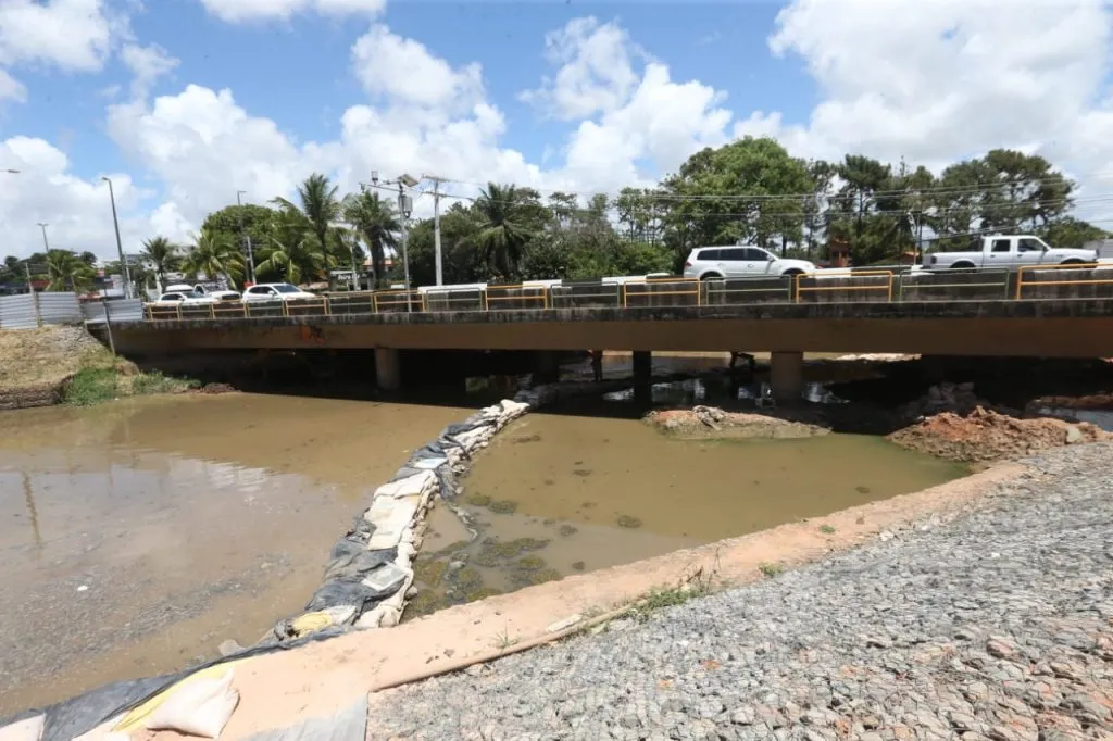 Rui entregou a primeira passarela com elevadores da cidade | Foto: Camila Souza | GOVBA
