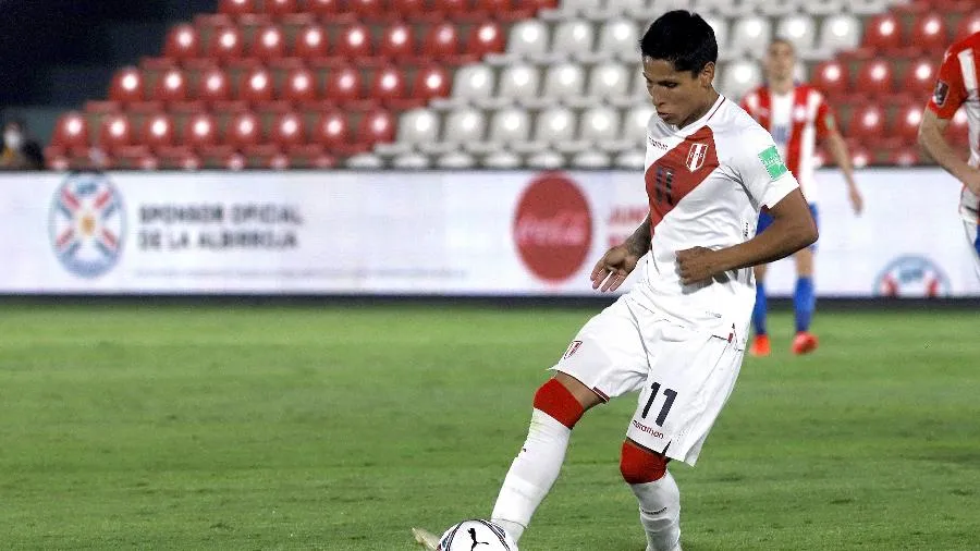 Carrasco brasileiro em 2016, o atacante Raúl Ruidiaz é um dos contaminados | Foto: Divulgação | Seleção Peruana