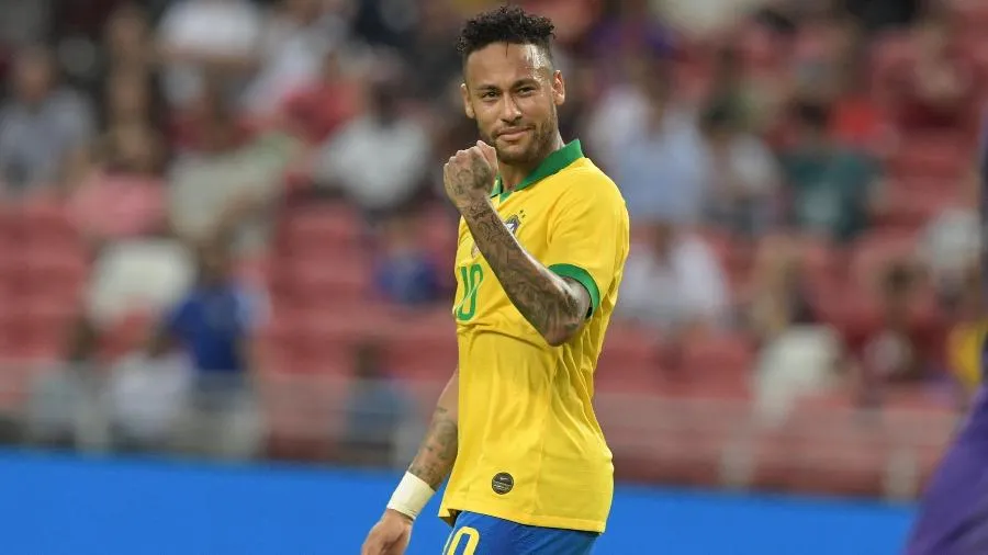Atacante ainda é dúvida para duelo com a Bolívia | Foto: Roslan RAHMAN | AFP