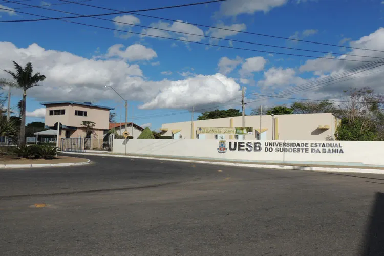 Na UESB, com campi em Jequié, Vitória da Conquista e Itapetinga, está em curso o semestre 2019.2, em formato remoto.