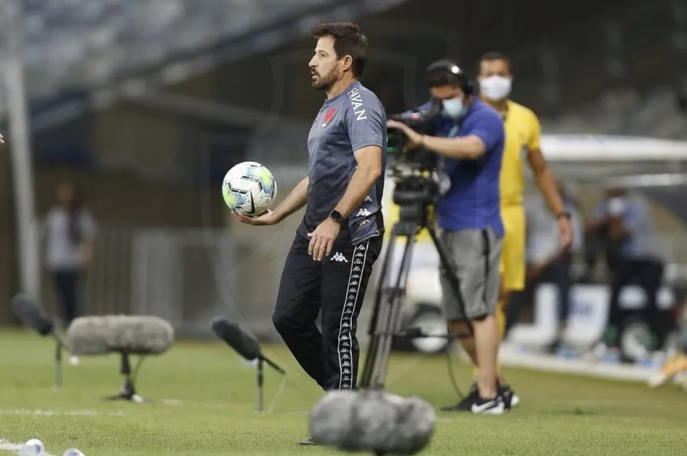 Treinador é desligado do comando da equipe após derrota por 3 x 0 para o Bahia | Foto: Rafael Ribeiro | Vasco