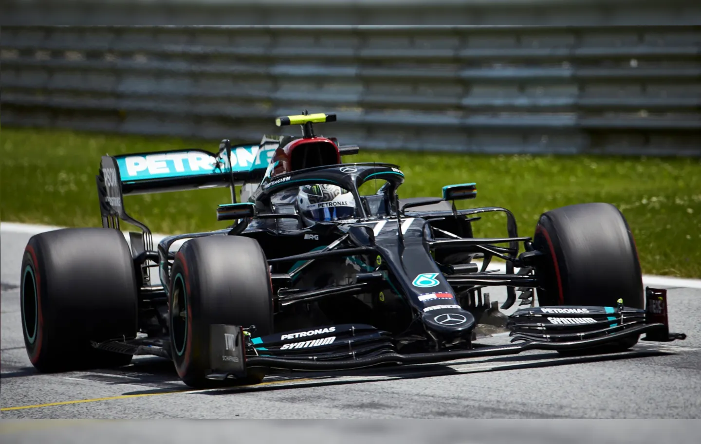 Valtteri Bottas, da Mercedes, venceu a etapa da Áustria da F1, primeira corrida da categoria em 2020 | Foto: Reprodução | mercedesamgf1.com