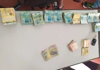 Polícia apreende R$ 112 mil escondidos em sacos plásticos no interior de veículo