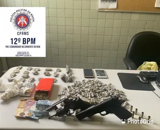 Armas e drogas são apreendidas durante operações em Camaçari