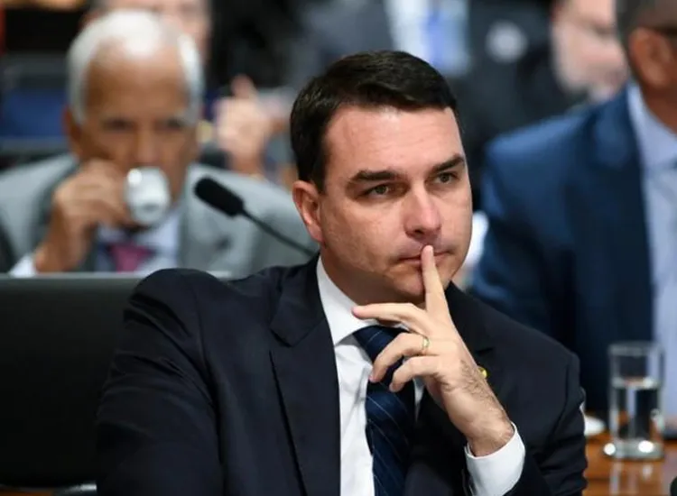 Defesa de Flávio Bolsonaro afirmou que o senador não cometeu nenhuma irregularidade | Foto: Pedro França | Agência Senado