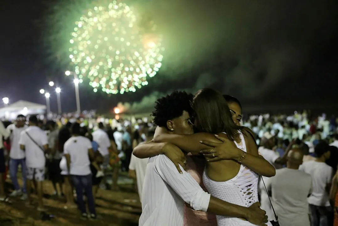 Prefeitura selecionará diversos pontos da capital com o intuito de cobrir toda a cidade com o show pirotécnico