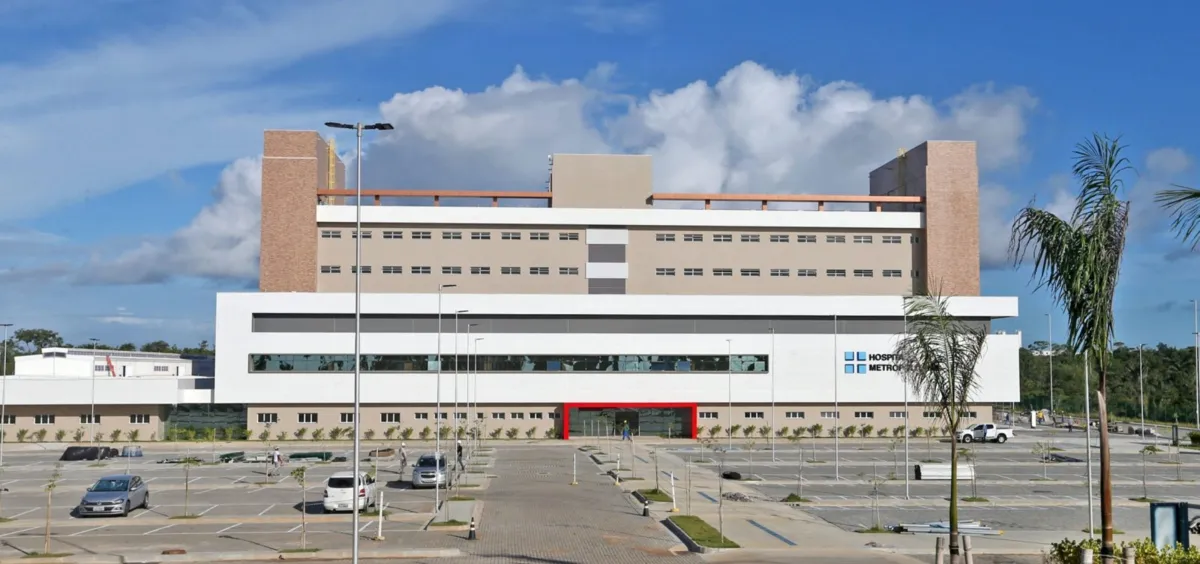 A unidade hospitalar de possui 265 leitos, sendo 70 de UTI