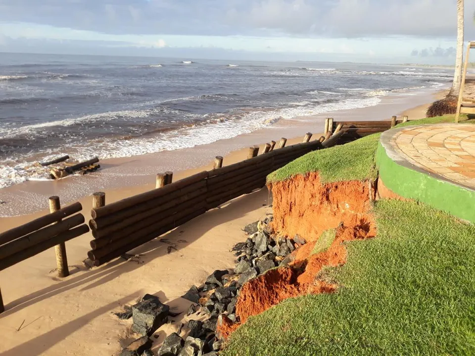 Objetivo da obra é conter o avanço do mar sobre a estrutura do hotel | Foto: Divulgação