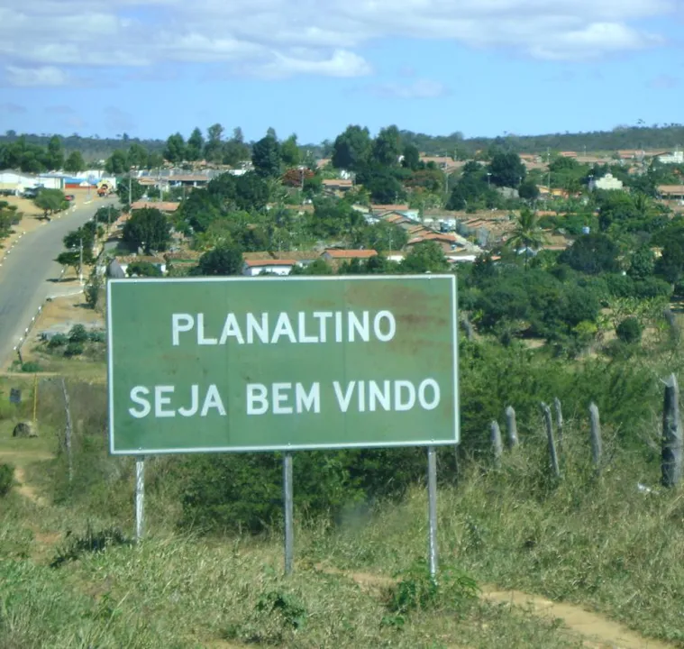 Em Planaltino, o atual prefeito Zeca Braga (PSD) foi derrotado pelo mesmo adversário vencido por ele em 2016, Romi.