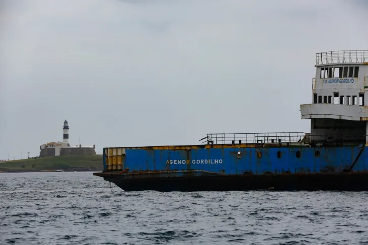 Afundamento do ferry Agenor Gordilho pode aquecer turismo subaquático na Bahia