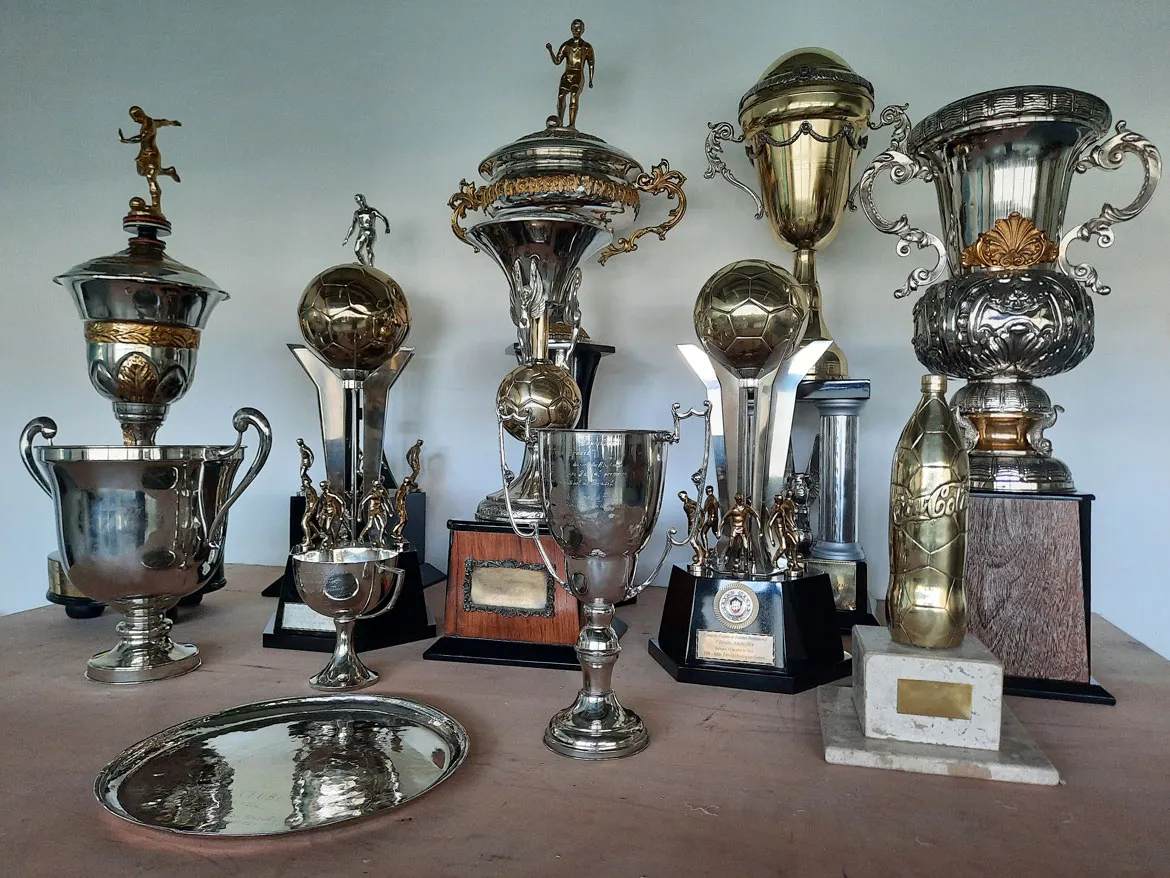 Troféus do clube foram restaurados aos poucos | Foto: EC Bahia | Divulgação