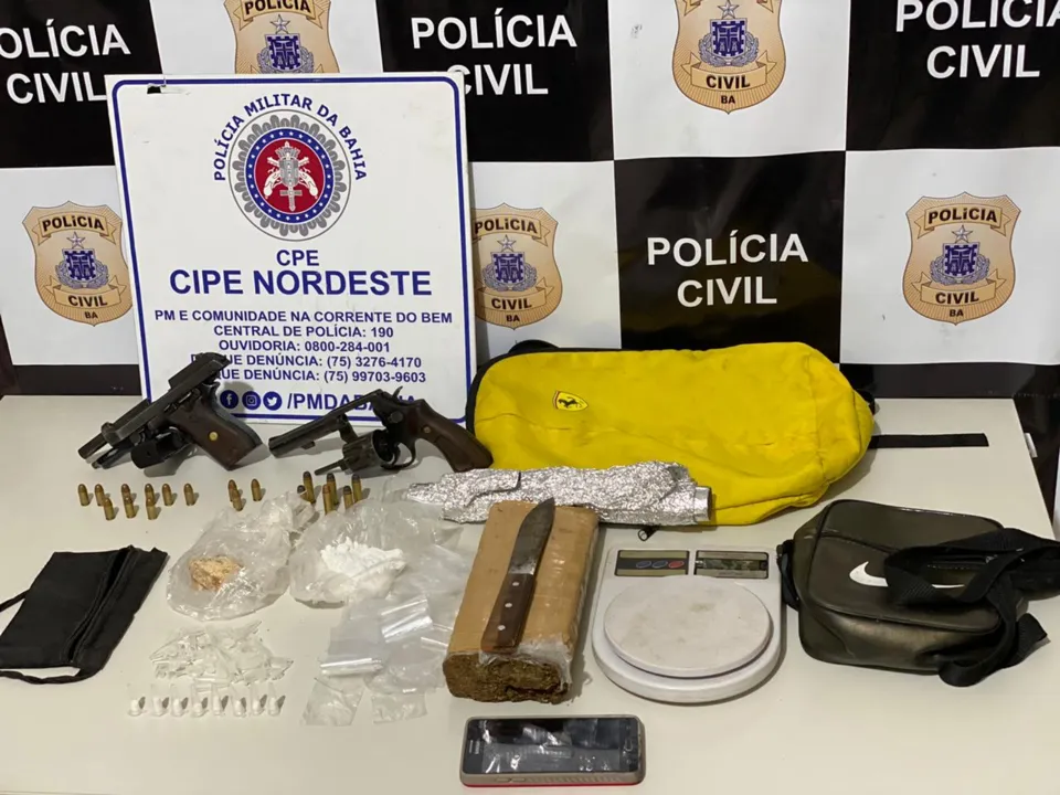 Suspeitos foram autuados por posse ilegal de arma, tráfico de drogas e associação ao tráfico | Foto: Divulgação | SSP