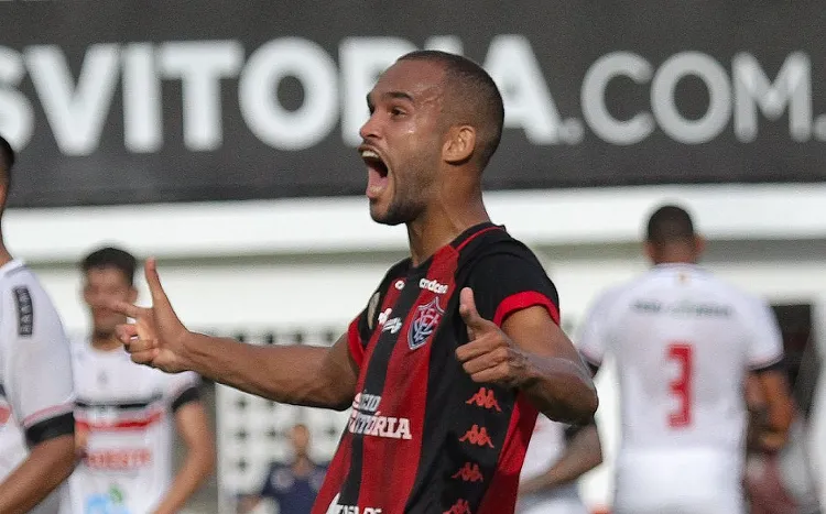 Zagueiro foi contratado pelo Vitória no fim do ano passado | Foto: Letícia Martins | E.C.Vitória