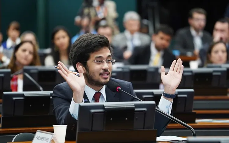 O deputado federal Kim Kataguiri (DEM-SP) é um dos autores da ação | Foto: Pablo Vasconcelos | Câmara dos Deputados