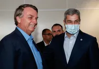 Bolsonaro e presidente do Paraguai visitam obra de ponte na fronteira