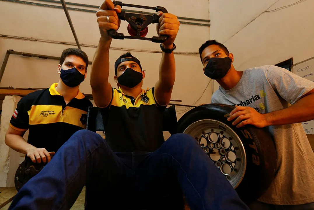 Equipe de Kart da UFBA se preparam para a fórmula SAE, que será disputada em junho | Foto: Rafael Martins | Ag. A TARDE