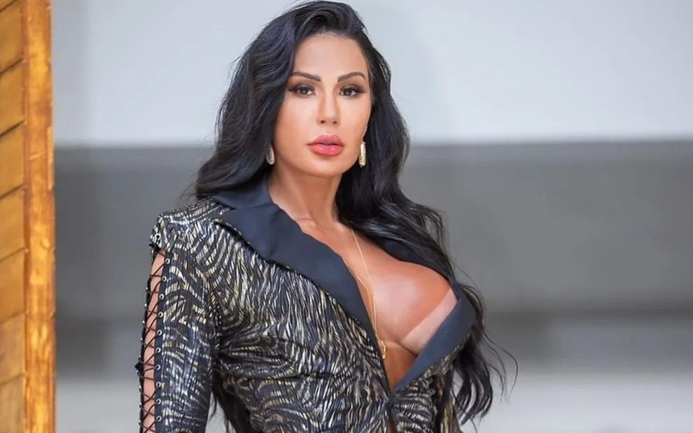 No Twitter, a malhação da virada do ano de Gracyanne rapidamente viralizou | Foto: Reprodução | Instagram
