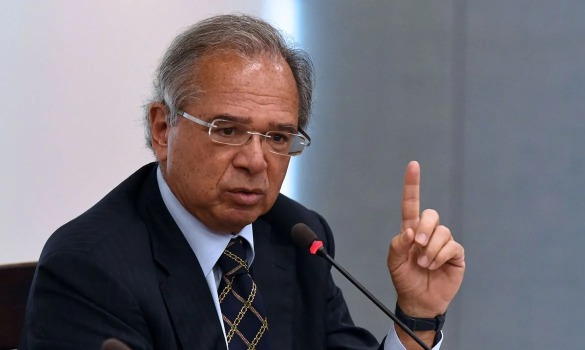 A sinalização é acontece depois de Bolsonaro flertar com uma flexibilização da Lei de Responsabilidade Fiscal para dispensar essa contrapartida. Foto: Edu Andrade | M. da Economia