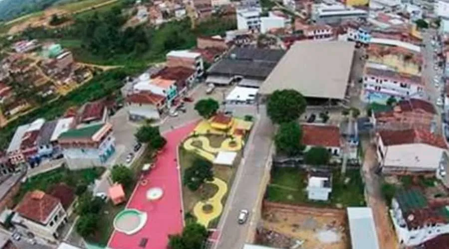 Rui também entrega na cidade a obra de requalificação da Unidade de Beneficiamento de Mandioca e Banana da Comunidade da Moenda.