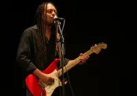 Show de blues e oficina de mímica fazem parte da programação virtual no Teatro Gamboa