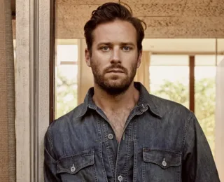 Ator Armie Hammer é acusado de canibalismo e estupro após suposta conversa