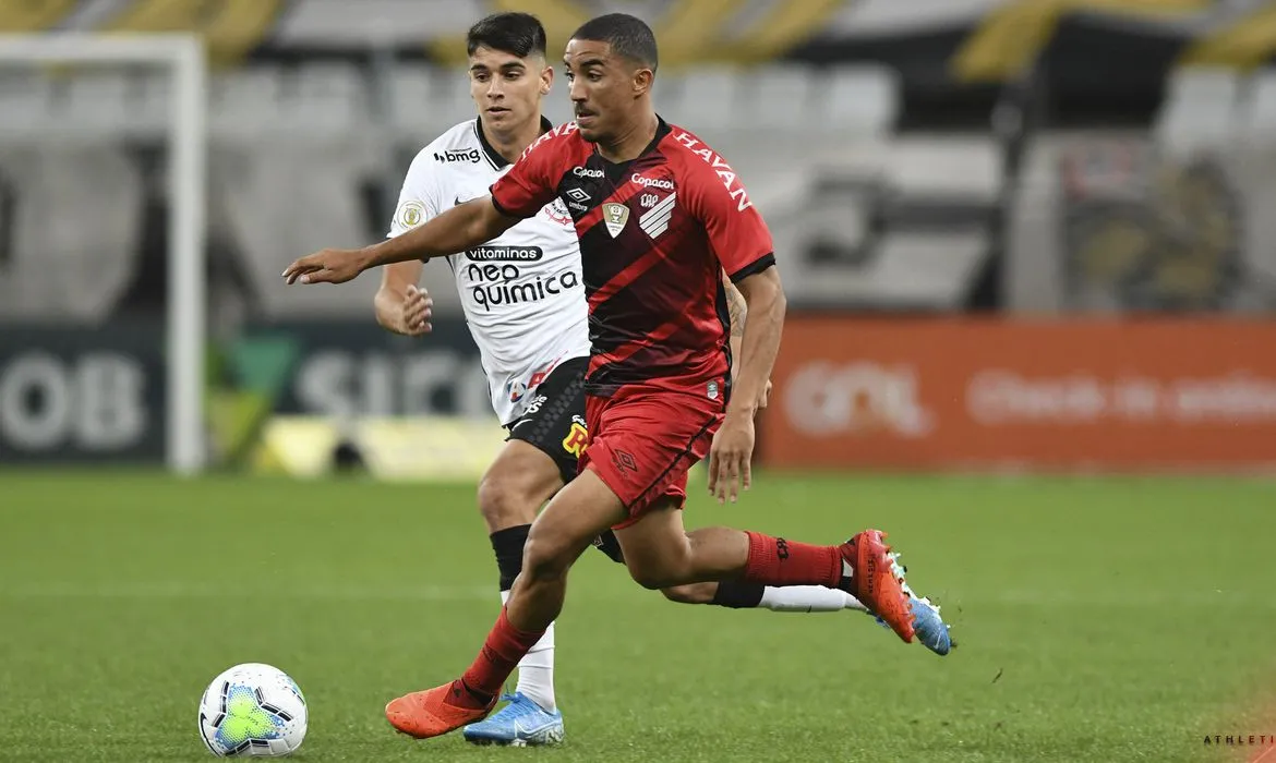 Timão e Furacão disputam entre si última vaga à próxima Libertadores | Foto: Mauricio Mano | Athletico-PR