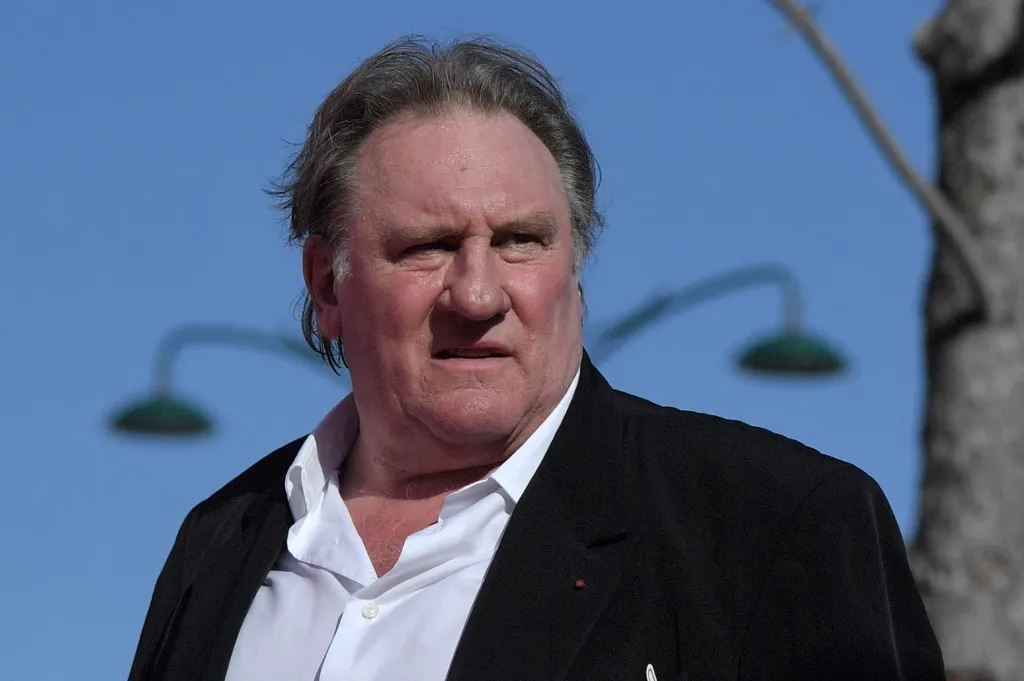 Depardieu garantiu que prefere "evitar falar" sobre a jovem atriz que apresentou a queixa contra ele