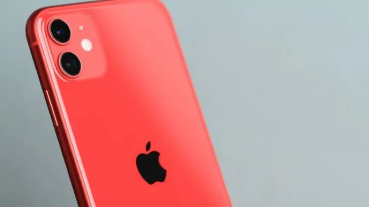 IPhone 11 já tinha sido considerado o celular mais vendido do mundo no primeiro semestre de 2020, com 37,7 milhões de aparelhos comercializados I Foto: Divulgação