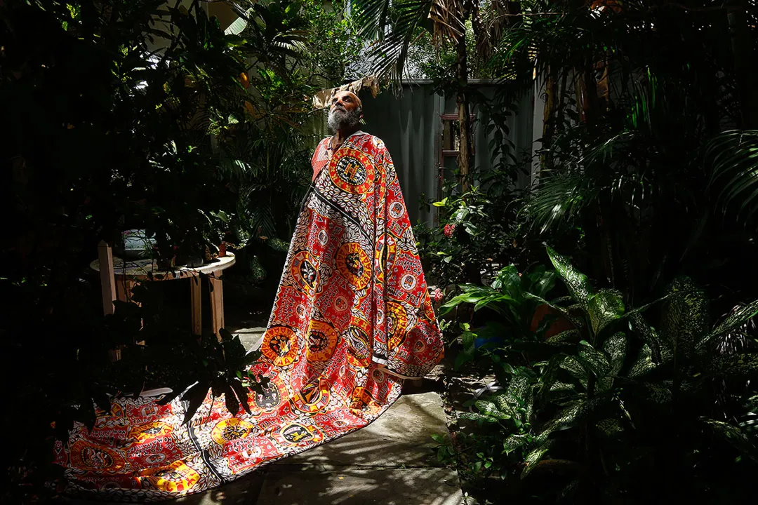 O artista visual J. Cunha e a beleza da identidade | Foto: Rafael Martins | Ag. A TARDE