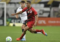 Em duelo eletrizante, Corinthians e Athletico-PR ficam no empate
