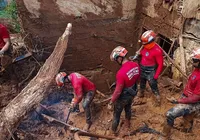 Governo libera R$ 450 milhões para lidar com estragos da chuva