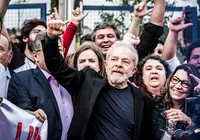 Lava Jato descartou prisão de Lula para não torná-lo "mártir vivo"