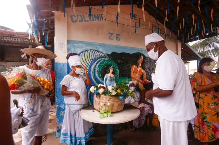 Festa de Iemanjá celebra tradição em novo formato e fieis acompanham de longe