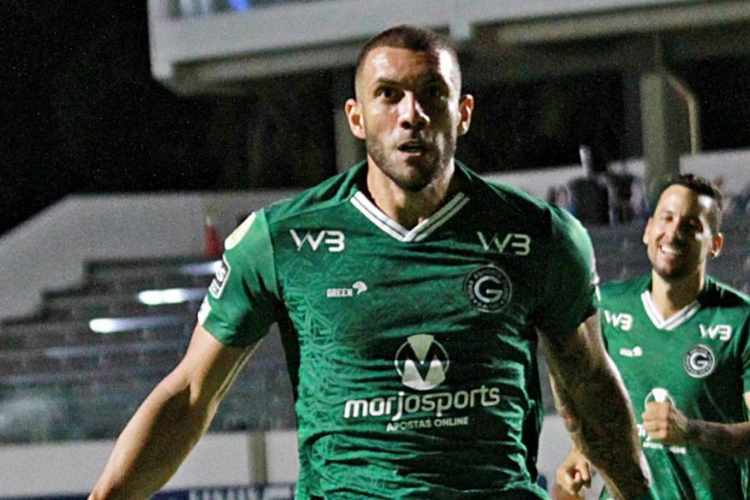 Ex-bahia, Atacante Fernandão é Pego Em Exame Antidoping No Goiás