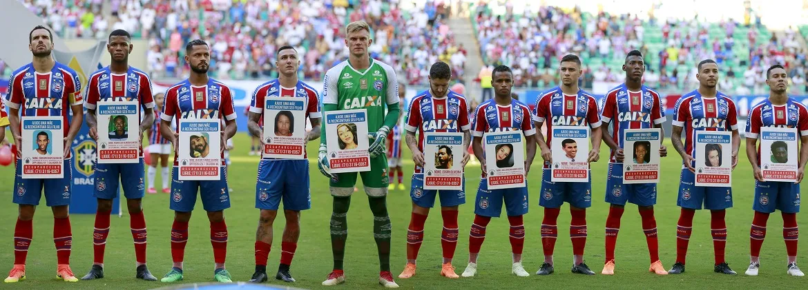 Em 2018, no Dia das Mães, Tricolor promoveu ação para localizar pessoas desaparecidas; acima das fotos, havia o pedido: ‘Ajude uma mãe a encontrar seu filho’ | Foto: Felipe Oliveira | EC Bahia
