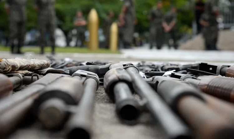 Nos dois primeiros anos da gestão Bolsonaro, o Exército aprovou 216,2 mil registros de armas | Foto: Tânia Rêgo | Agência Brasil