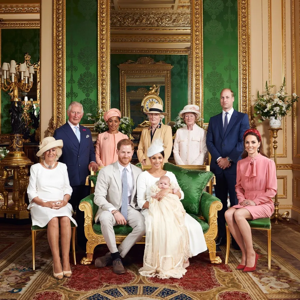 Amiga do casal relatou que o príncipe entrou em contato com William, seu irmão, e com Charles, seu pai | Foto: Reprodução