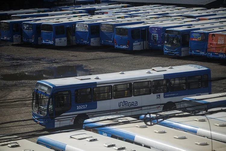 Intervenção municipal na empresa de transportes expiraria nesta quarta-feira, 17