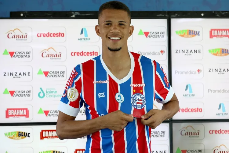 Regularizado, jogador foi oficialmente apresentado | Foto: Felipe Oliveira | E.C.Bahia