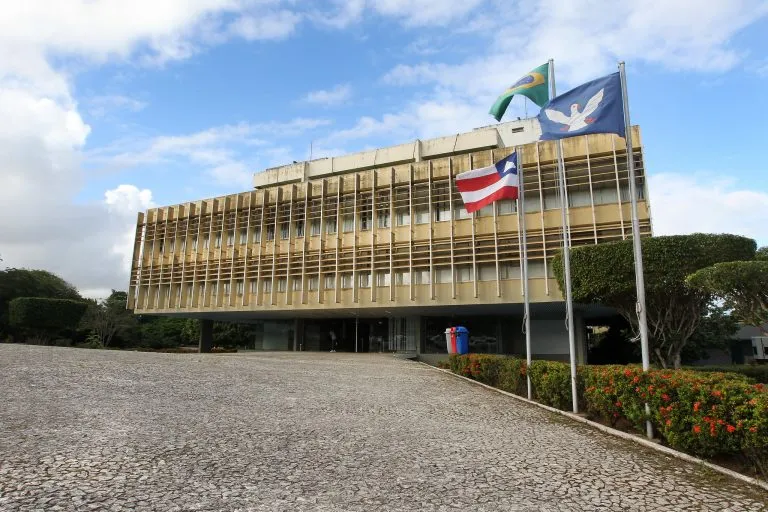 A medida tem o objetivo de amenizar as dificuldades das empresas baianas, em virtude da pandemia da Covid-19.