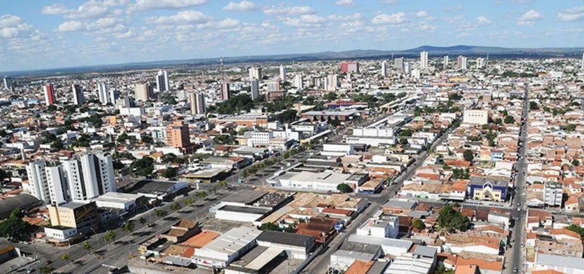 Com uma média diária de 200 casos e ocupação máxima nos leitos de UTI, Feira de Santana registrou 506 vítimas da Covid-19 desde o início da pandemia