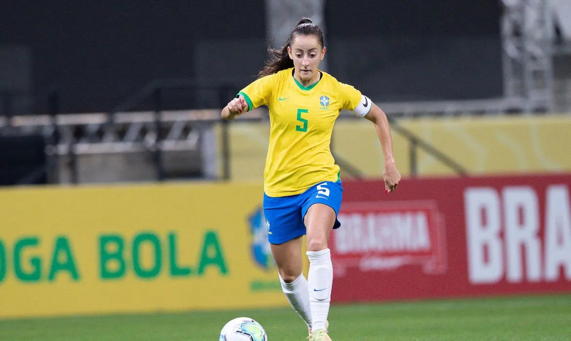 Volante de 27 anos vinha sendo a capitã canarinho com Pia Sundhage | Foto: Mariana Sá | CBF