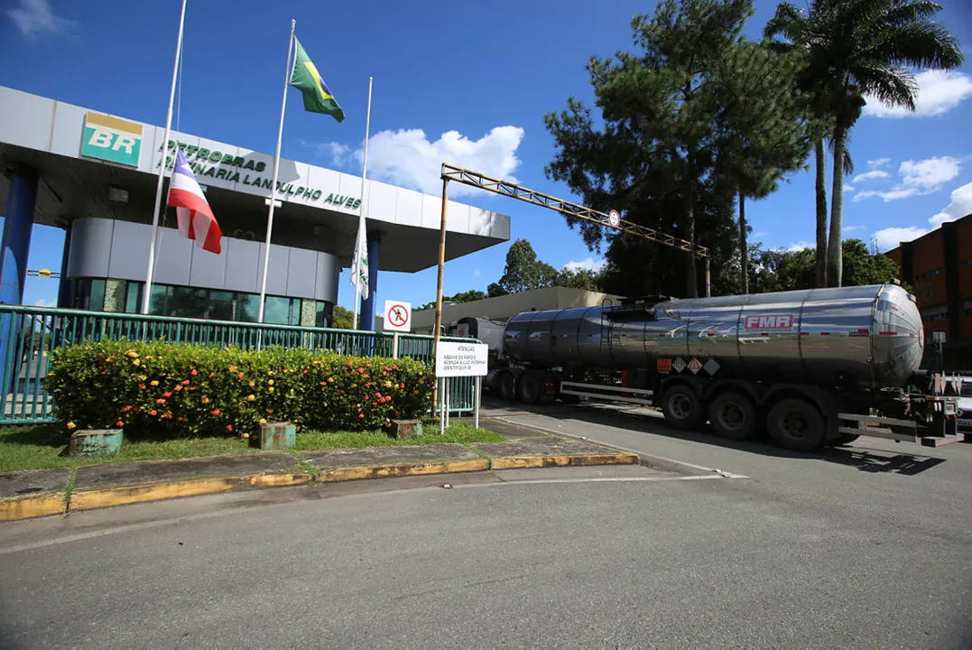 Landulpho Alves é a primeira de 8 refinarias a ter o contrato assinado | Foto: Luciano Carcará | Ag. A TARDE