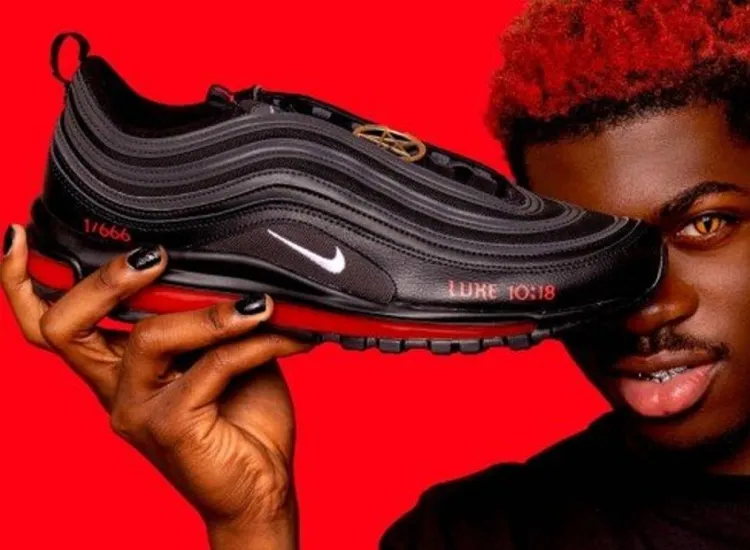 Modelo é inicialmente um tênis Air Max 97 fabricado pela Nike | Foto: Divulgação