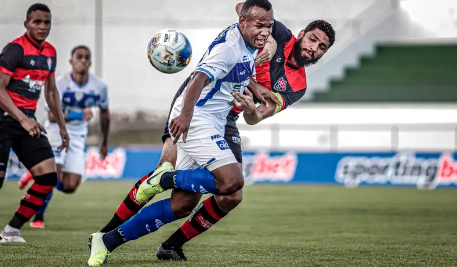 Vitória fez um jogo sem brilho contra o Confiança em Sergipe