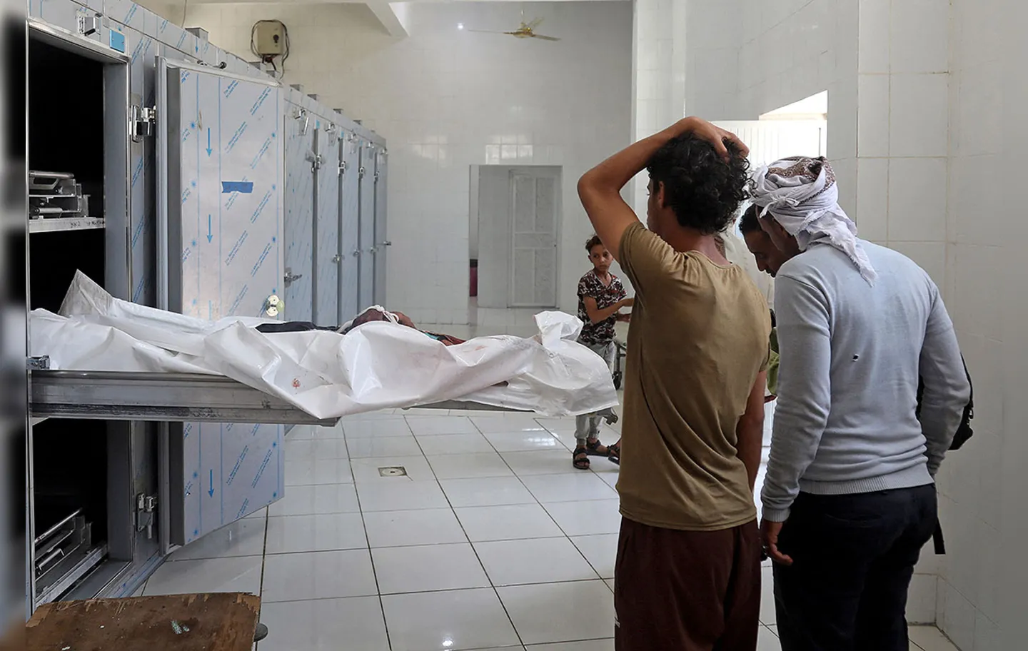 Cerca de 45 migrantes morreram em atentado na capital Sanaa | Foto: Ahmad Al-Basha | AFP