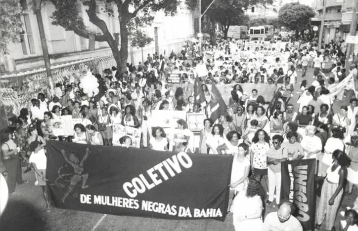 Imagem ilustrativa da imagem Análise sobre mudanças na lei para mulheres casadas mostra importância de luta continuada