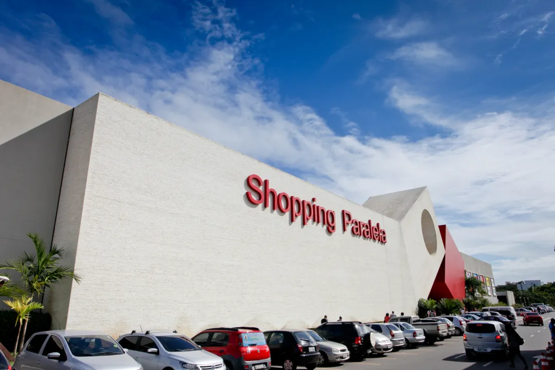 Shopping Paralela está aberto de terça a domingo das 10h às 20h com serviços presenciais, além do drive-thru, no estacionamento G2 e delivery | Foto: Divulgação