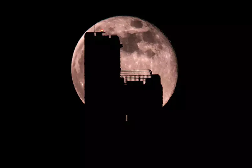 A próxima será em 26 de maio, quando também está previsto um eclipse lunar total I Foto: Getty Images